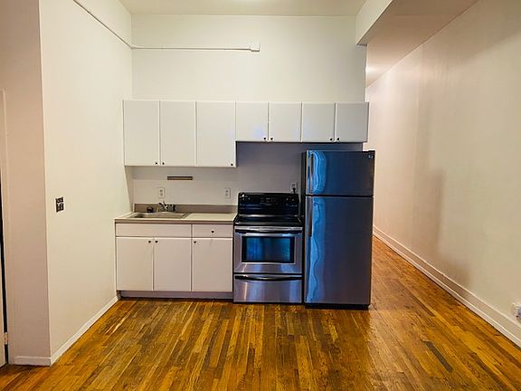 4th image of 65 Reade St APT 3B