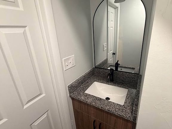 4th image of 1451 Arthur Dr