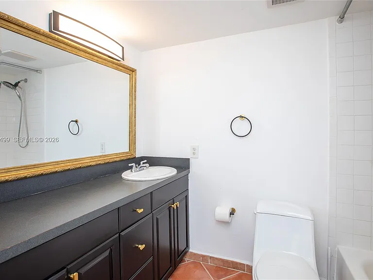 1801 S Treasure Dr #321 — Photo 21