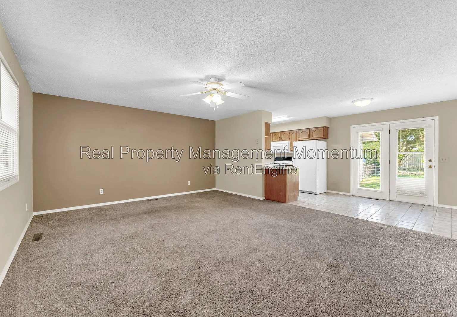 2 bed, 2.0 bath, 1400 sqft, $1,200 — Photo 4