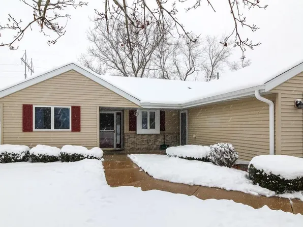 105 Buckingham Court #105, Cambridge, WI 53523