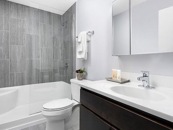 4th image of 183 W Lake St #8t0kakxbx