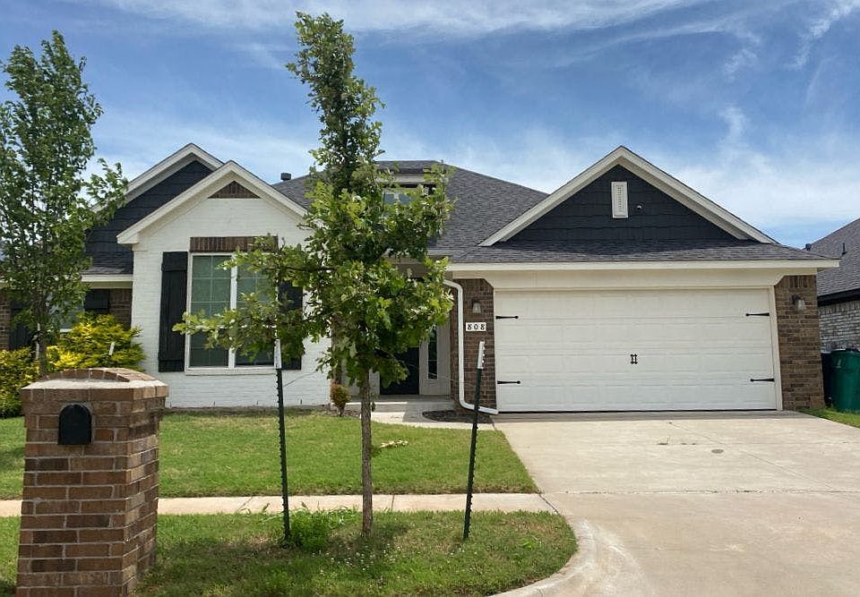 1st image of 808 Scully Rd