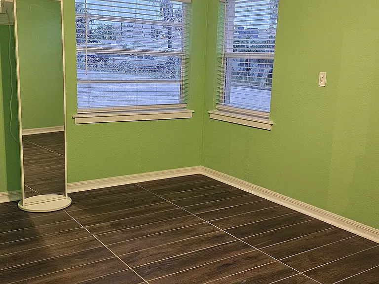 115 145th Ave E #3 — Photo 13