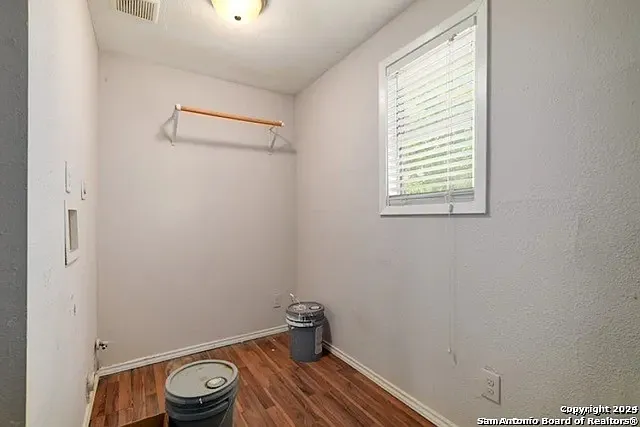 2619 Sleepy Glade St — Photo 13