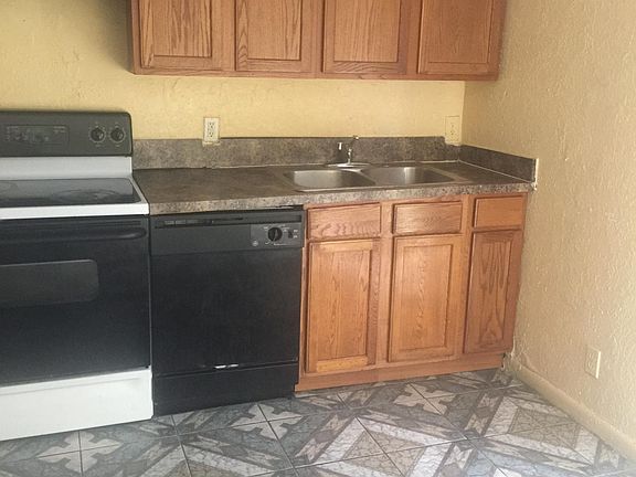 5th image of 328 Mockingbird Ln