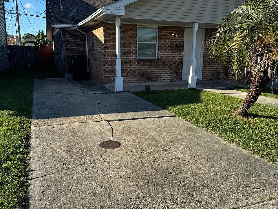 3708 Shangri La Dr