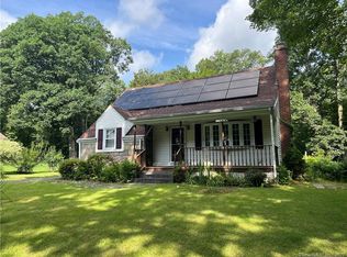 27 Smithfield Ave, Meriden, CT 06451