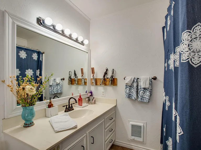 137 Oak Haven Dr — Photo 26