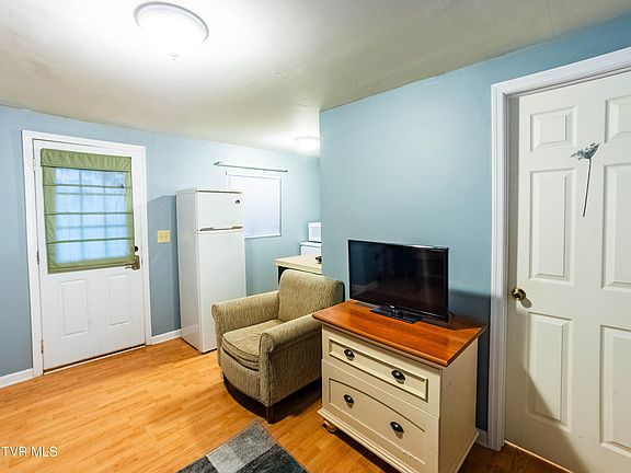 33rd image of this home