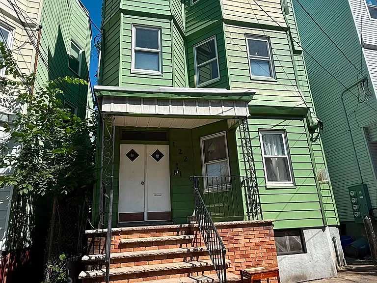 122 S 12th St #2 — Photo 6