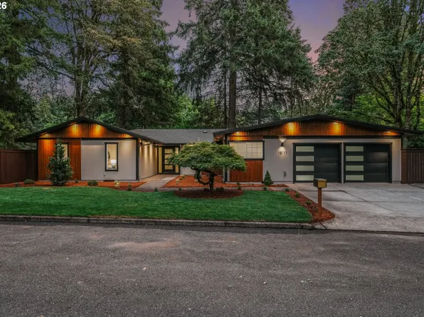 18111 SW Pioneer Ct, Lake Oswego, OR 97034