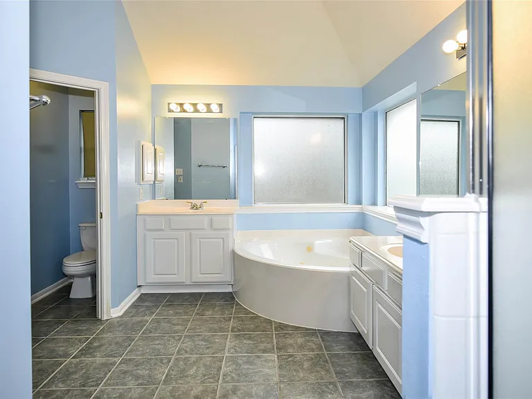 9115 Sunny Ridge Dr — Photo 17