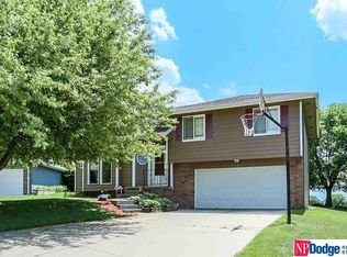 13209 Chandler Ct, Omaha, NE 68138