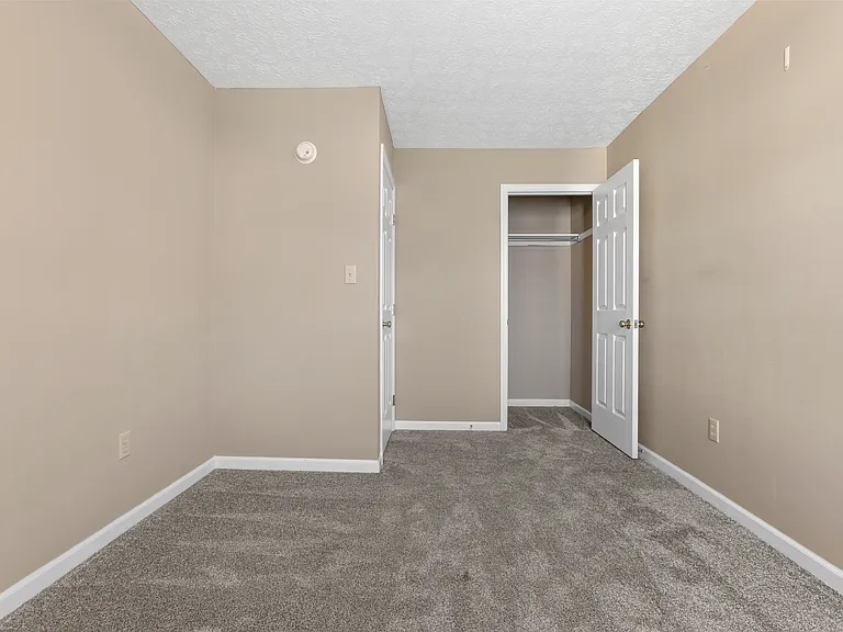 Briarwood Apartments — Photo 11