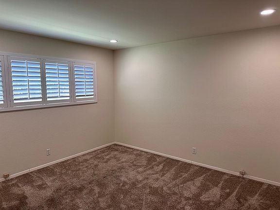 5th image of 2991 Everdale Dr