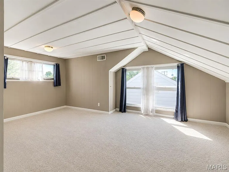 8670 Eulalie Ave — Photo 11