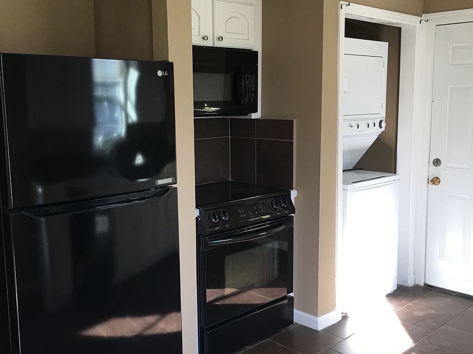 2nd image of 308 Hazelwood St