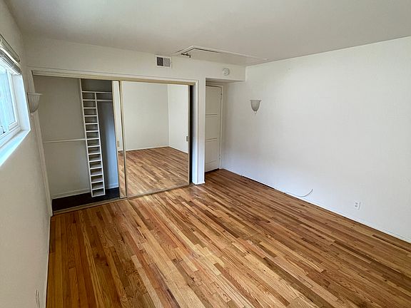 2nd image of 3133 Colby Ave