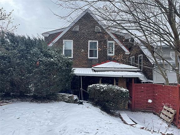 2nd image of 2008 Locust St