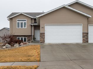 4613 Normandy St, Bismarck, ND 58503