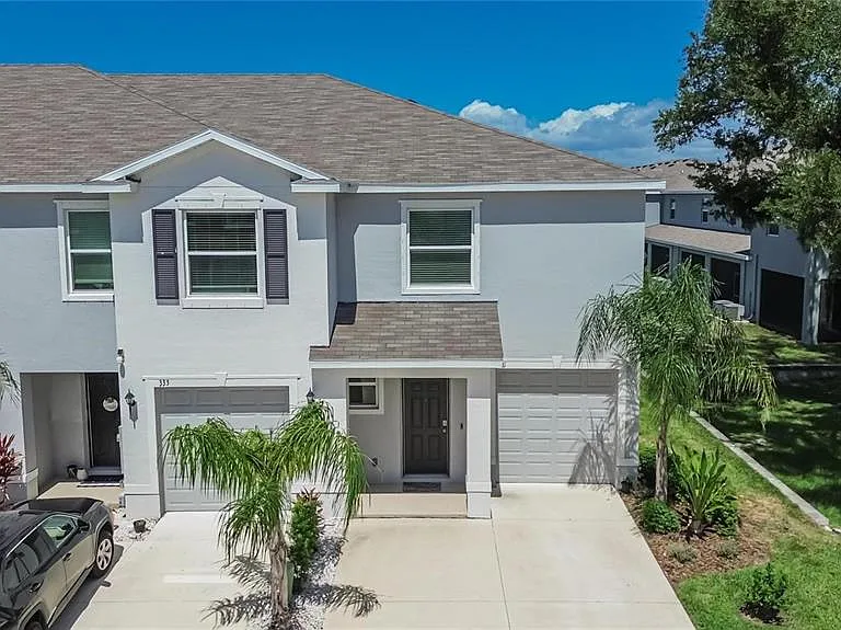 331 Mangrove Shade Cir — Photo 2
