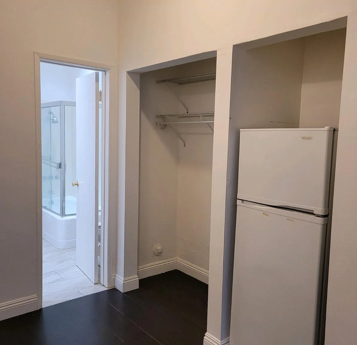 Studio, 350 sqft, $1,750 — Photo 4