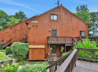 4 Steamboat Dr UNIT 1, Vernon, NJ 07462