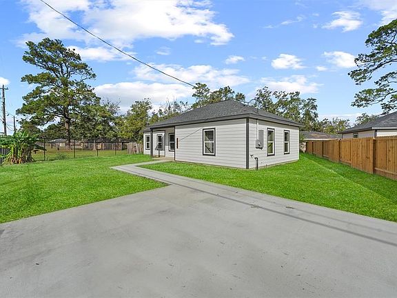 5th image of 8308 Shady Dr