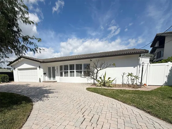 2821 NE 9th Ct, Pompano Beach, FL 33062