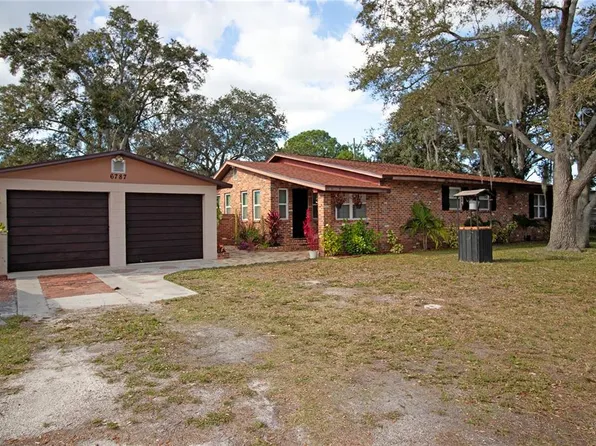 6787 Tree St, Largo, FL 33773