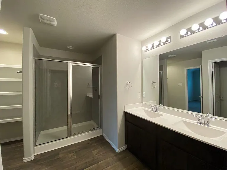 1838 Gibbons Creek Dr — Photo 12