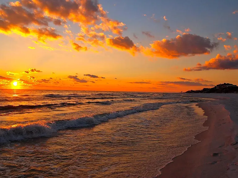 Catch the sunsets just 5 minutes away at Sunset Beach or Fred Howard Park
