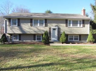 945 Franklin St, Whitman, MA 02382