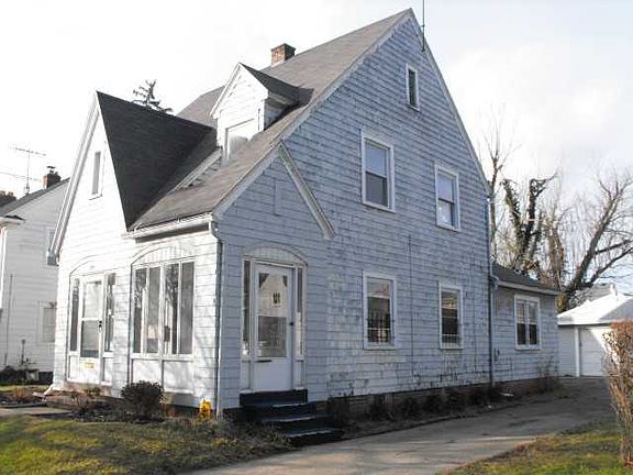 2nd image of 1818 Wellesley Dr
