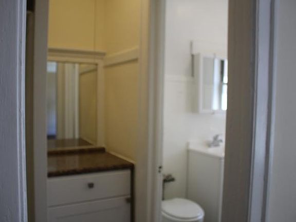 3rd image of 6720 S Jeffery Blvd #C88ae6076