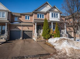 88 Burgess Cres, Newmarket, ON L3X 2T8