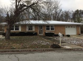1105 La Pleins Dr, East Saint Louis, IL 62203