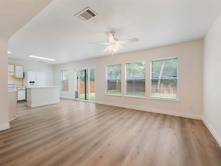2620 Stapleford Dr — Photo 10