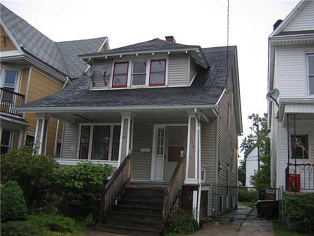 1st image of 166 Woodside Ave