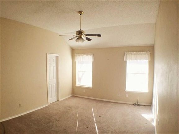 5th image of 2508 Whispering Oaks