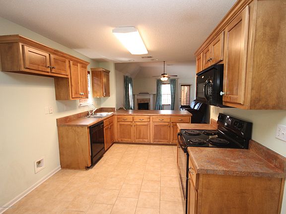 4th image of 5916 Savannah Pkwy #Sou