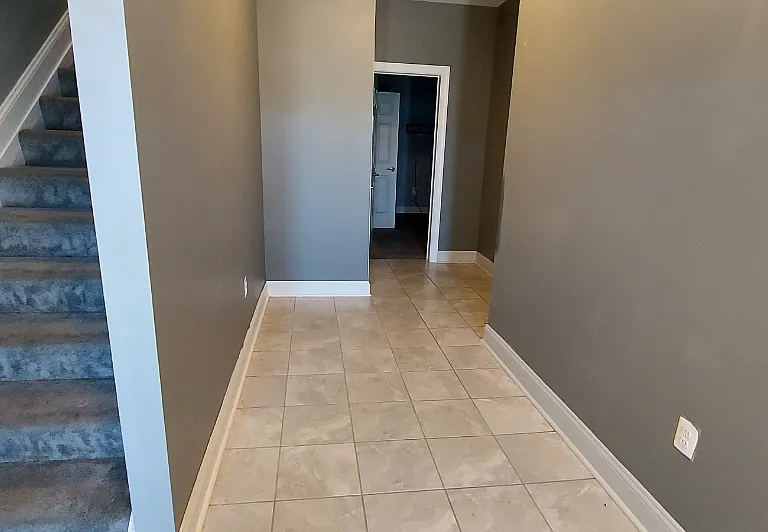 1056 Rye Dr — Photo 4