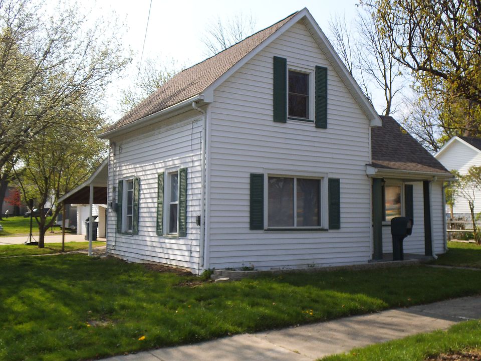 1st image of 901 N Walnut St