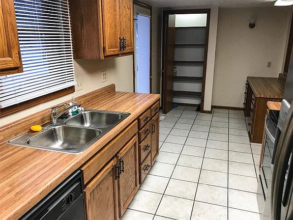 4th image of 625 Eagle Pkwy #41