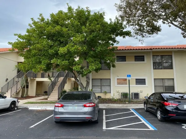 1540 Windorah Way APT D, Royal Palm Beach, FL 33411