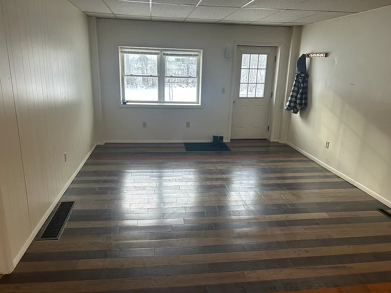 6 Memorial Dr #2 — Photo 2