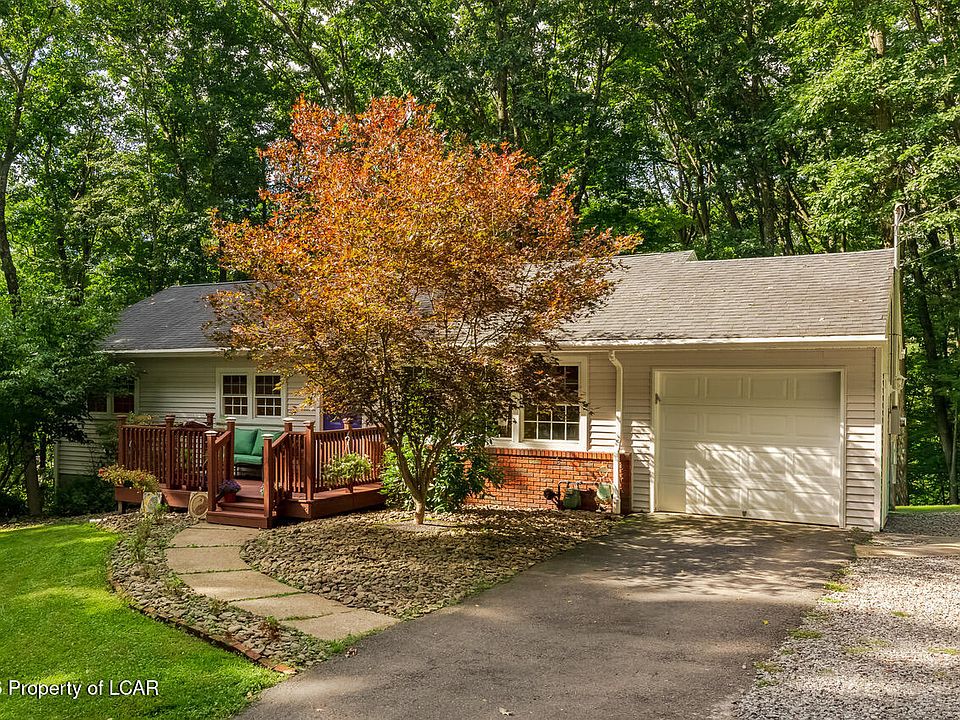 1st image of 21 Skyview Dr