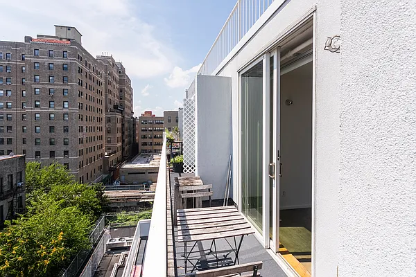 Rented by Corcoran | media 18