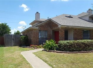 2204 Prairie Creek Trl, Garland, TX 75040